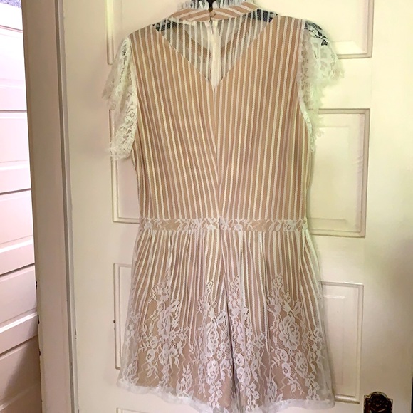 Infinity Raine lace romper size M - Picture 2 of 6